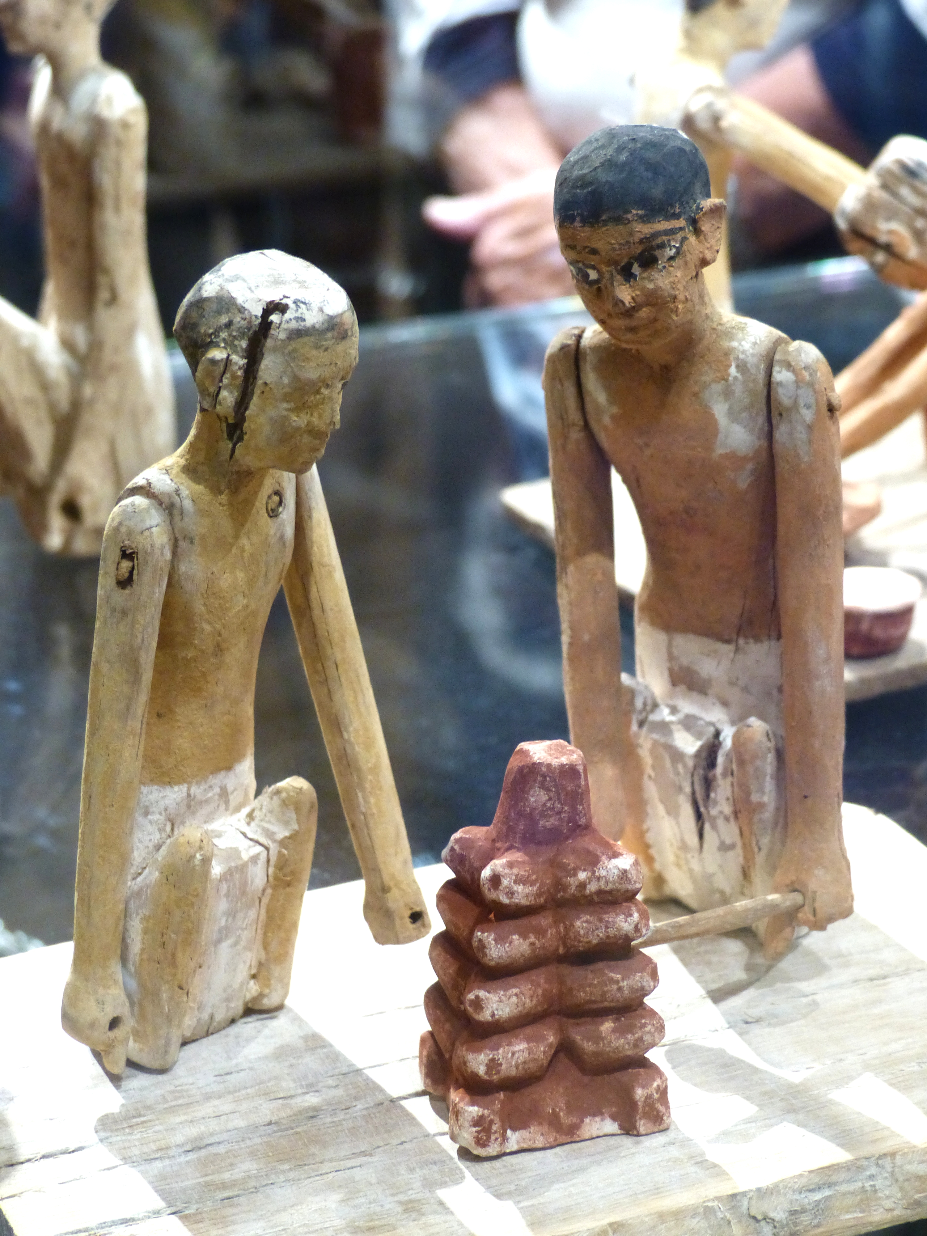 Model of an ancient Egyptian bakery — Wolfgang Sauber (photo)